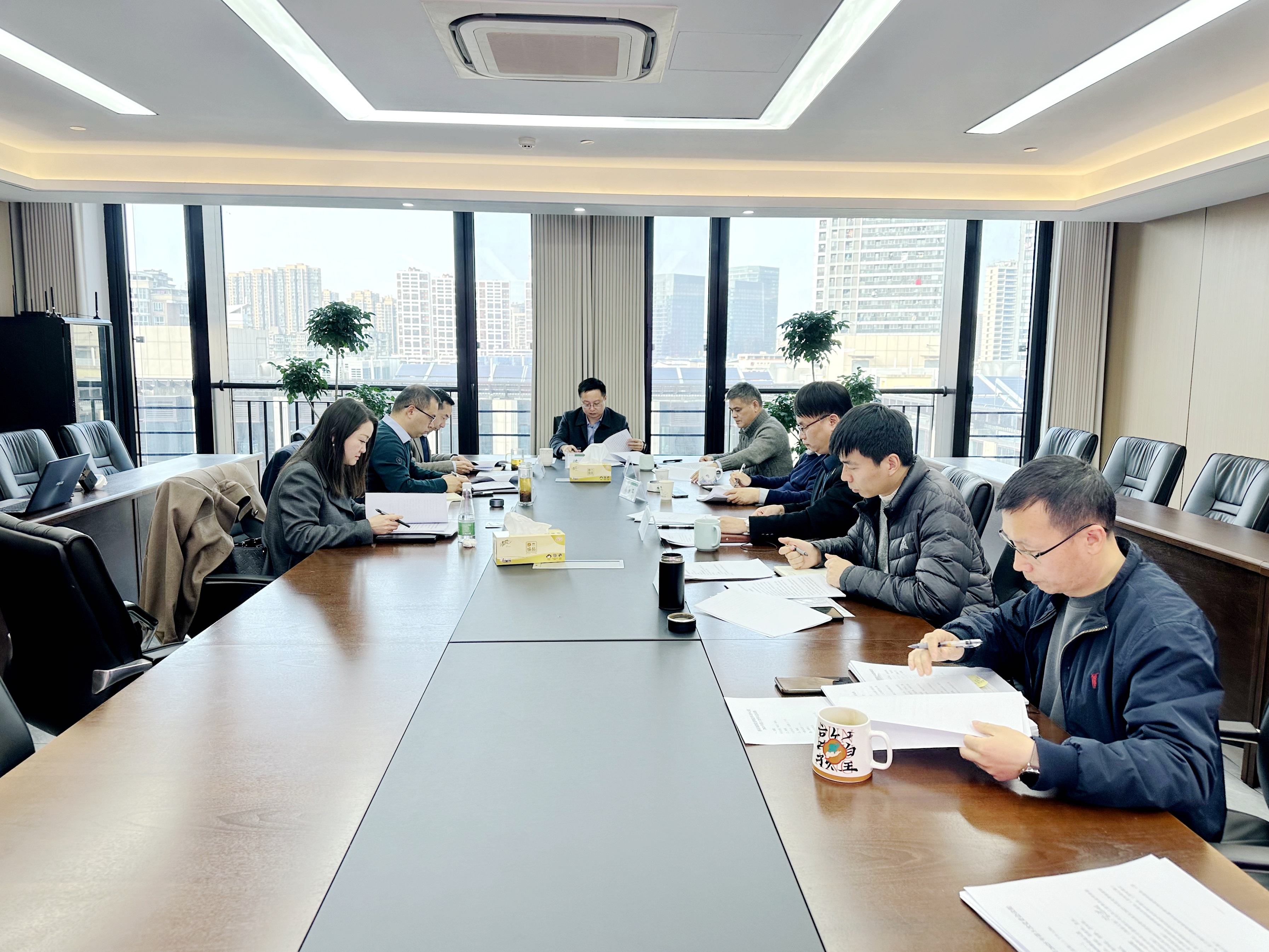 浙茶集团党委理论学习中心组专题学习全国“两会”精神